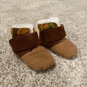 Baby TOMS like new